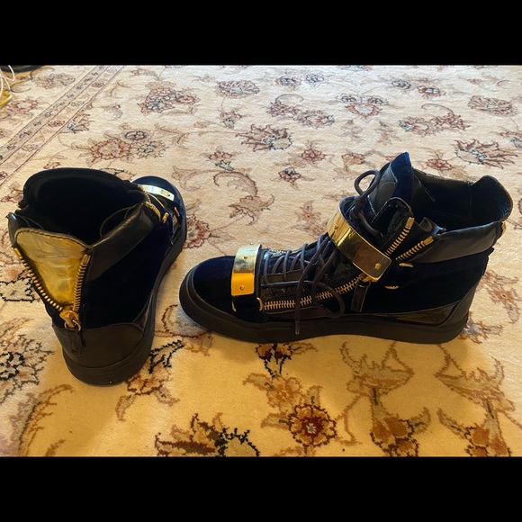 Giuseppe Zanotti Coby Black and Gold Trainers - Picture 3 of 4